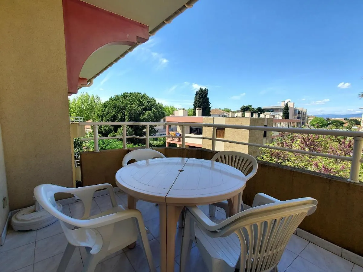 Port Frejus Rives Latines Studio Cabine 30 M2 4 Pe France