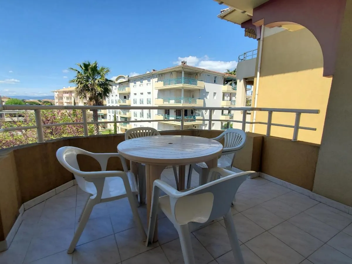 Port Frejus Rives Latines Studio Cabine 30 M2 4 Pe Appartement
